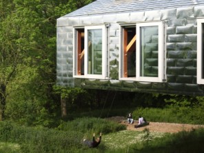 Architect Designed Cantilevered Balancing Barn